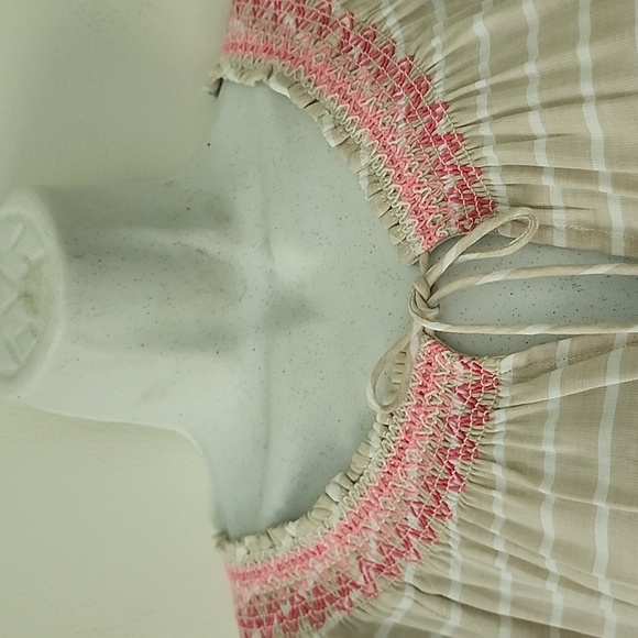 Vineyard Vines Boardwalk Stripe Smocked Beige and Pink Women's Top Size XS - Picture 5 of 13